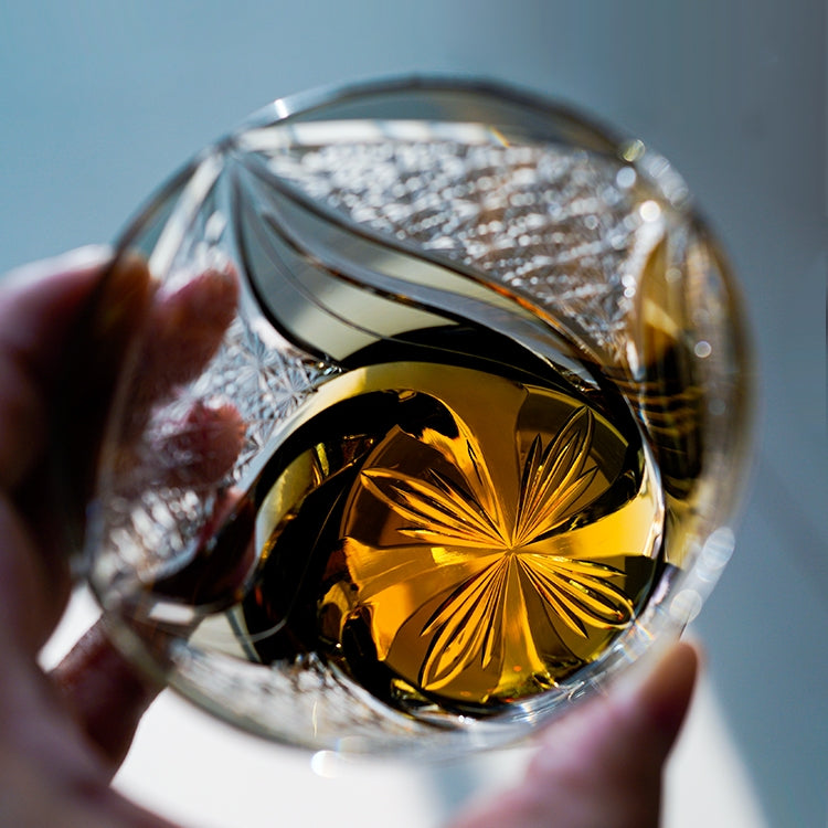 Edo Kiriko Handcrafted Inkstone Flame Whisky Glass – A Blaze of Artistry in Crystal