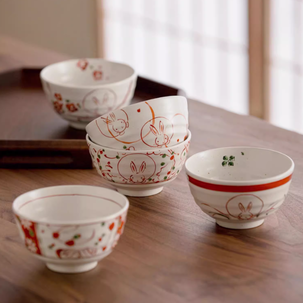 Authentic Hasami-yaki Hand-Painted Rabbit Motif Stoneware Bowl Set - Thumbnail 4