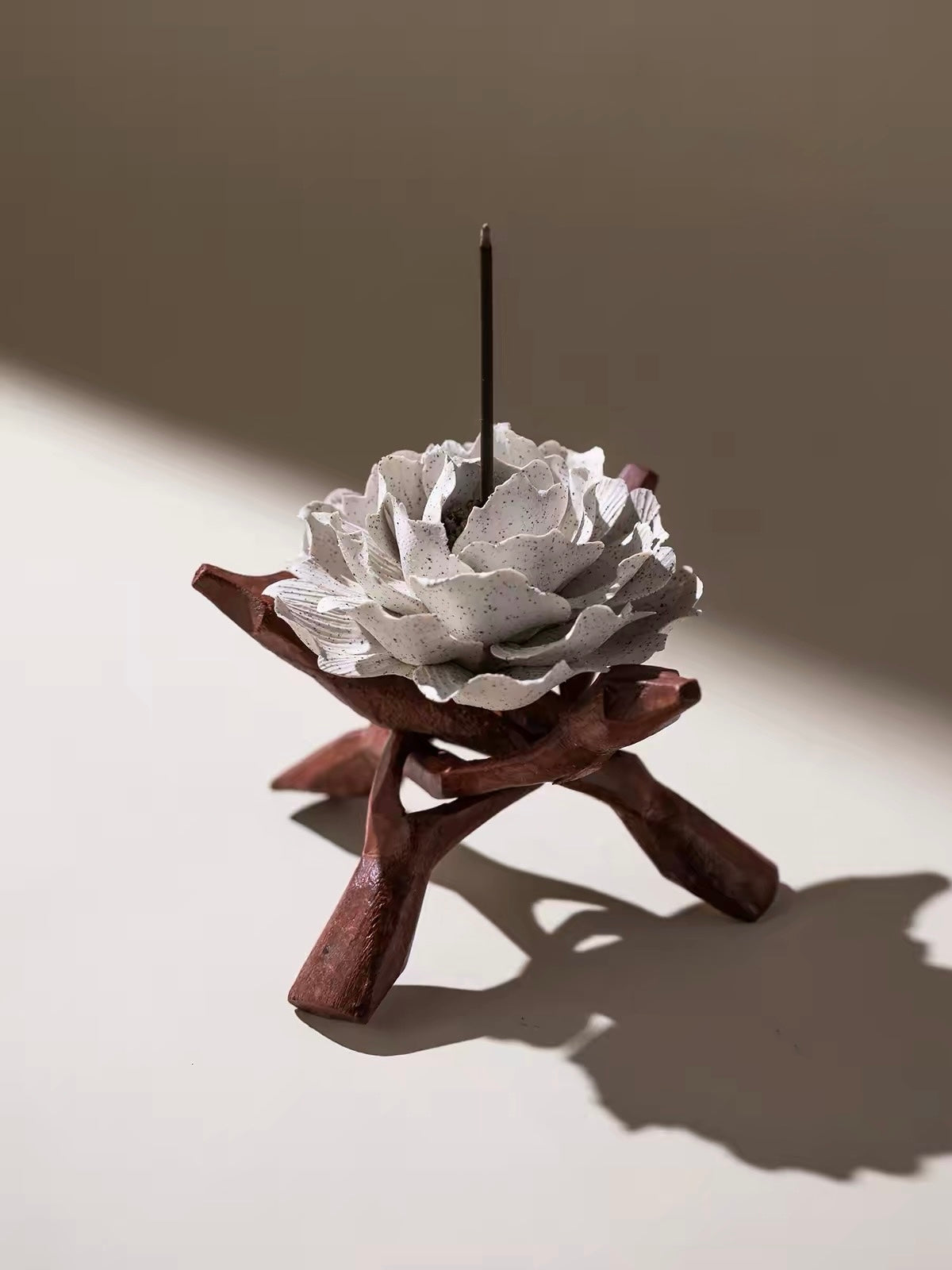 Handcrafted Ash Blossom Ceramic Incense Holder and Aroma Diffuser – Artisan Flower Sculpture with Optional Engraved Walnut Base