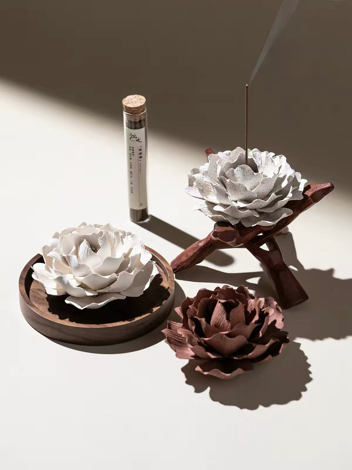 Handcrafted Ash Blossom Ceramic Incense Holder and Aroma Diffuser – Artisan Flower Sculpture with Optional Engraved Walnut Base