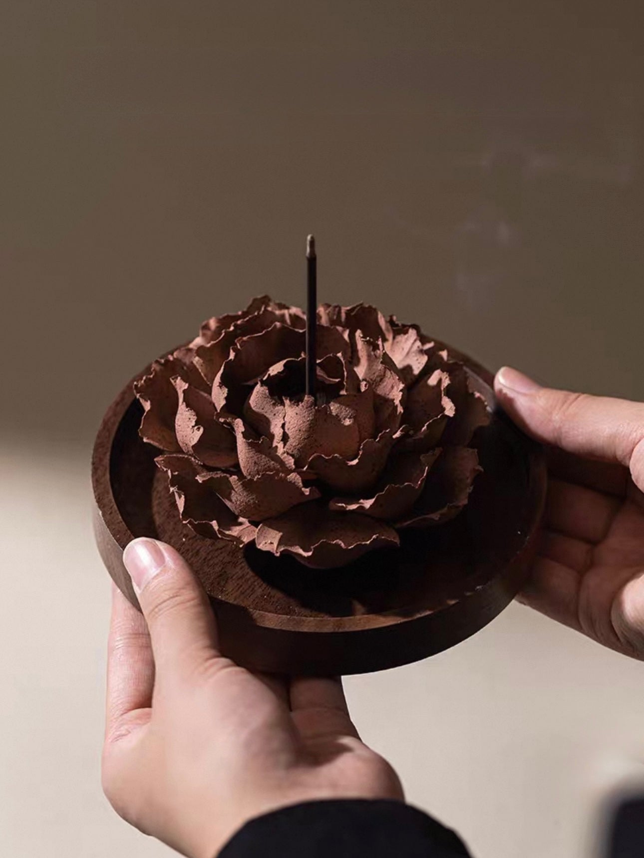 Handcrafted Crimson Blossom Ceramic Incense Holder and Aroma Diffuser – Artisan Flower Sculpture with Optional Engraved Walnut Base