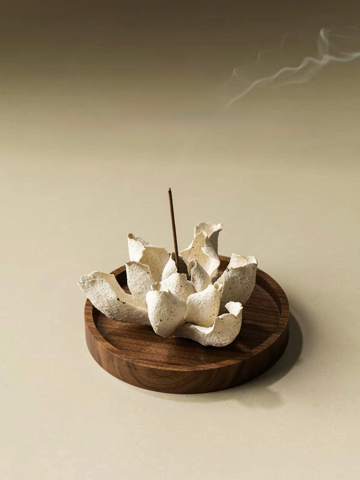 Handcrafted Gardenia Ceramic Incense Holder – Artisan Floral Sculpture with Optional Engraved Walnut Base