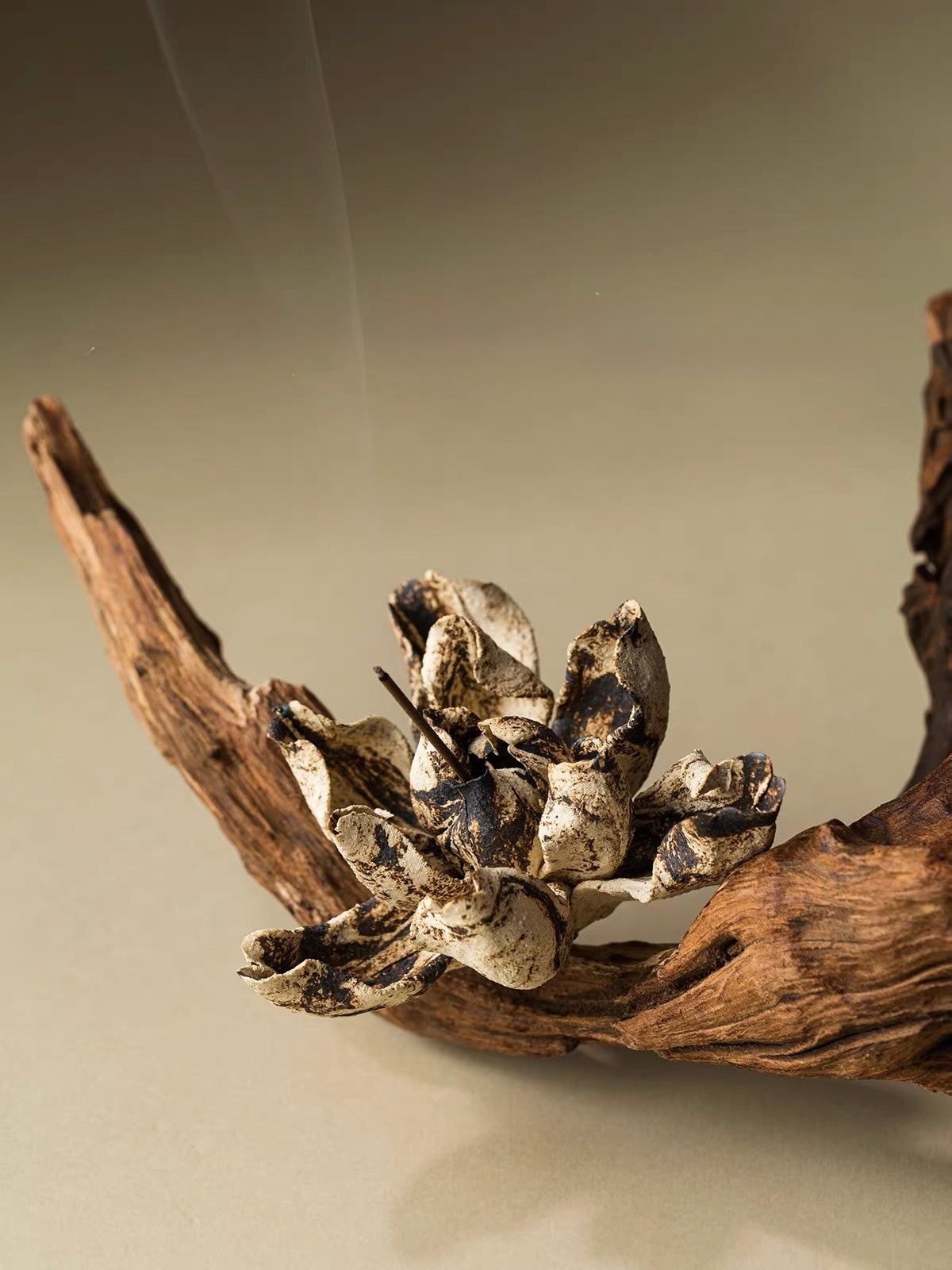 Handcrafted Gardenia Ceramic Incense Holder – Artisan Floral Sculpture with Optional Engraved Walnut Base