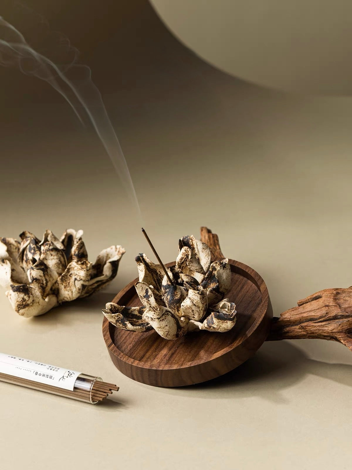 Handcrafted Gardenia Ceramic Incense Holder – Artisan Floral Sculpture with Optional Engraved Walnut Base