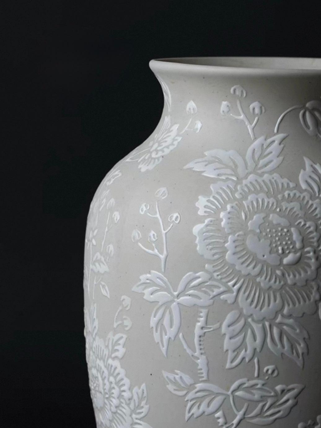 Handcrafted Grey Relief Floral Ceramic Vase – Sculptural Decorative Vase