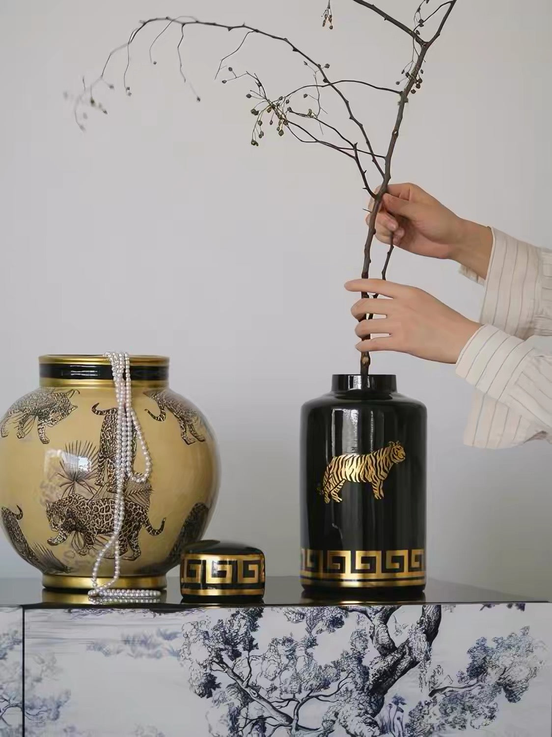 Savannah Duo Ceramic Vase Set – Leopard Gold and Panther Black Sculptural Vases