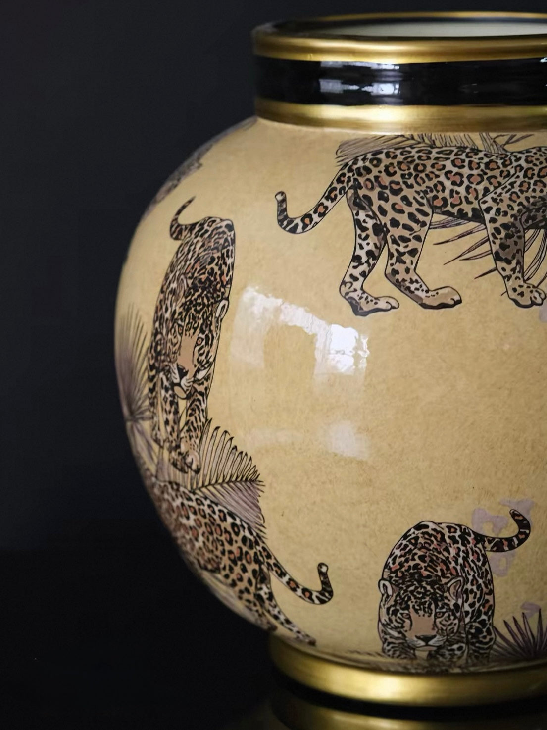 Savannah Duo Ceramic Vase Set – Leopard Gold and Panther Black Sculptural Vases