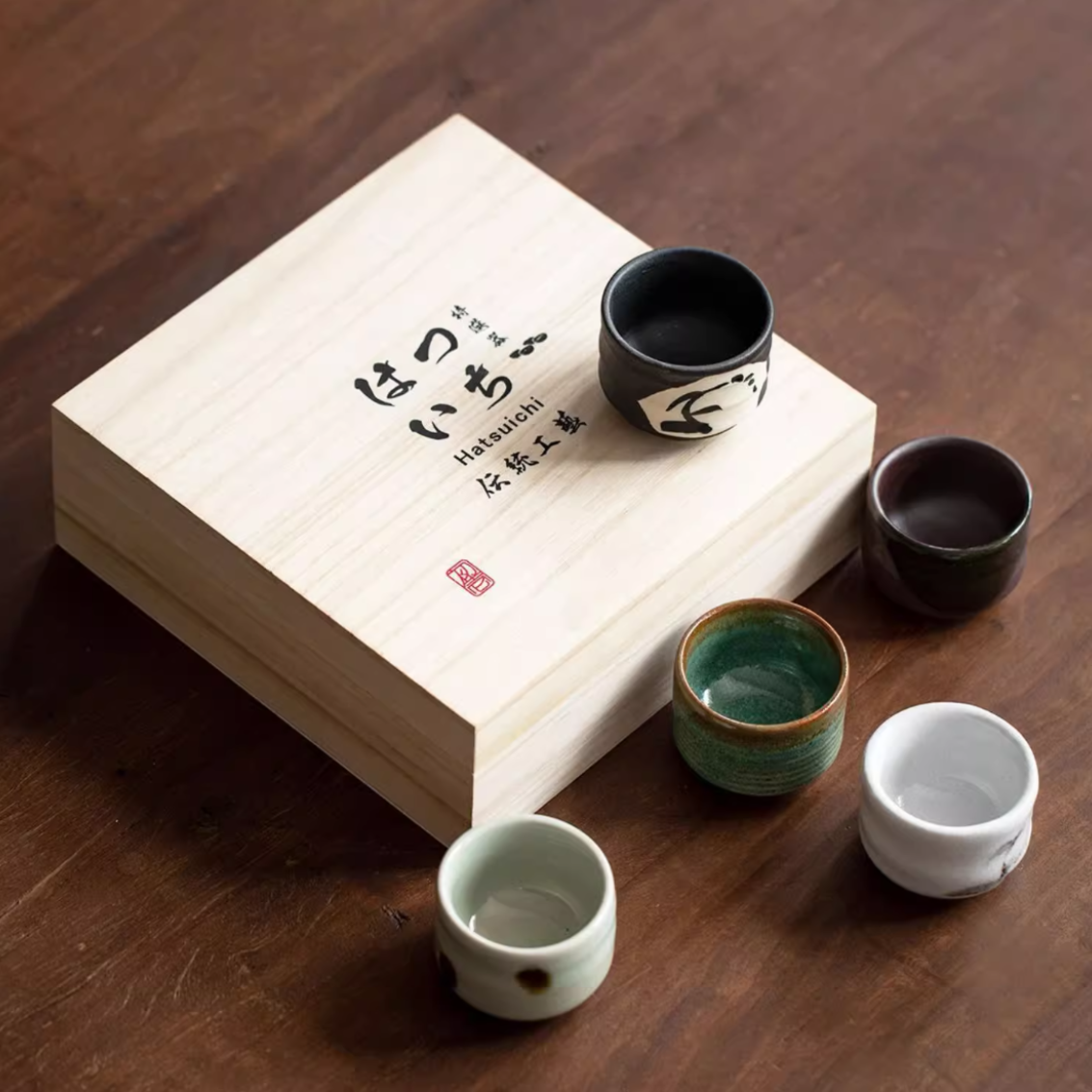 Authentic Mino-yaki Hand-Painted Floral Bowl Set