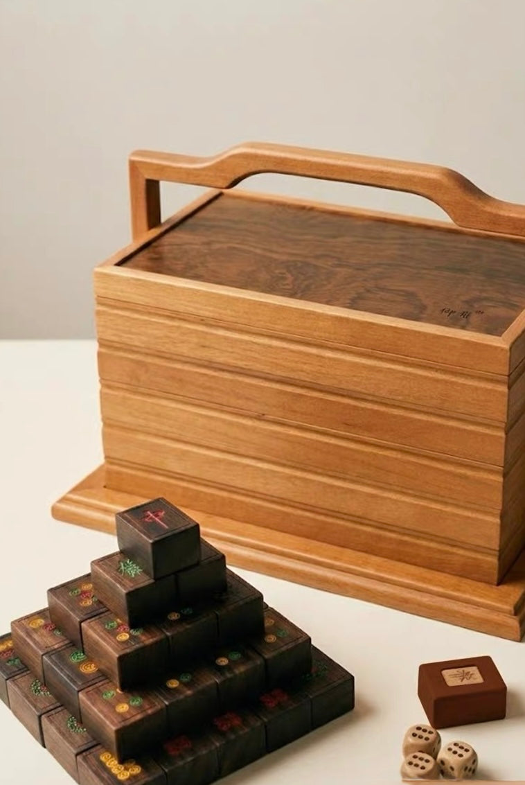 Heritage Mahjong Set in Hong Suanzhi Wood Case