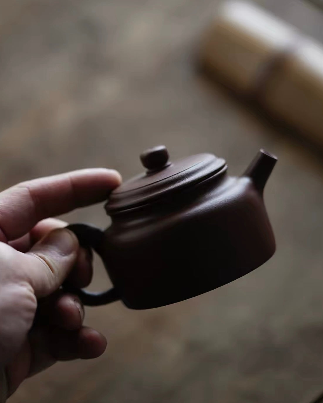 Dezhong 135ml Yixing Zini Teapot