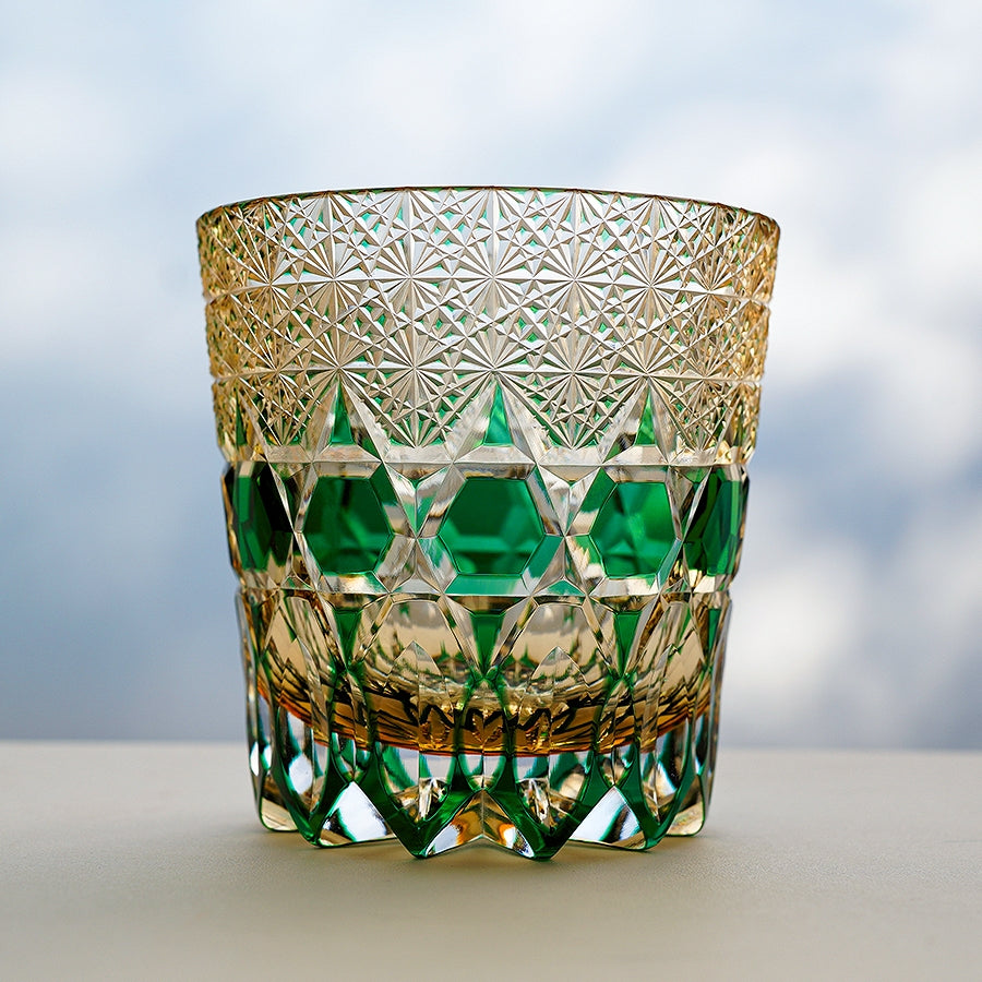 Edo Kiriko Handcrafted Emerald Fluorite Whisky Glass – A Verdant Glimmer of Radiance