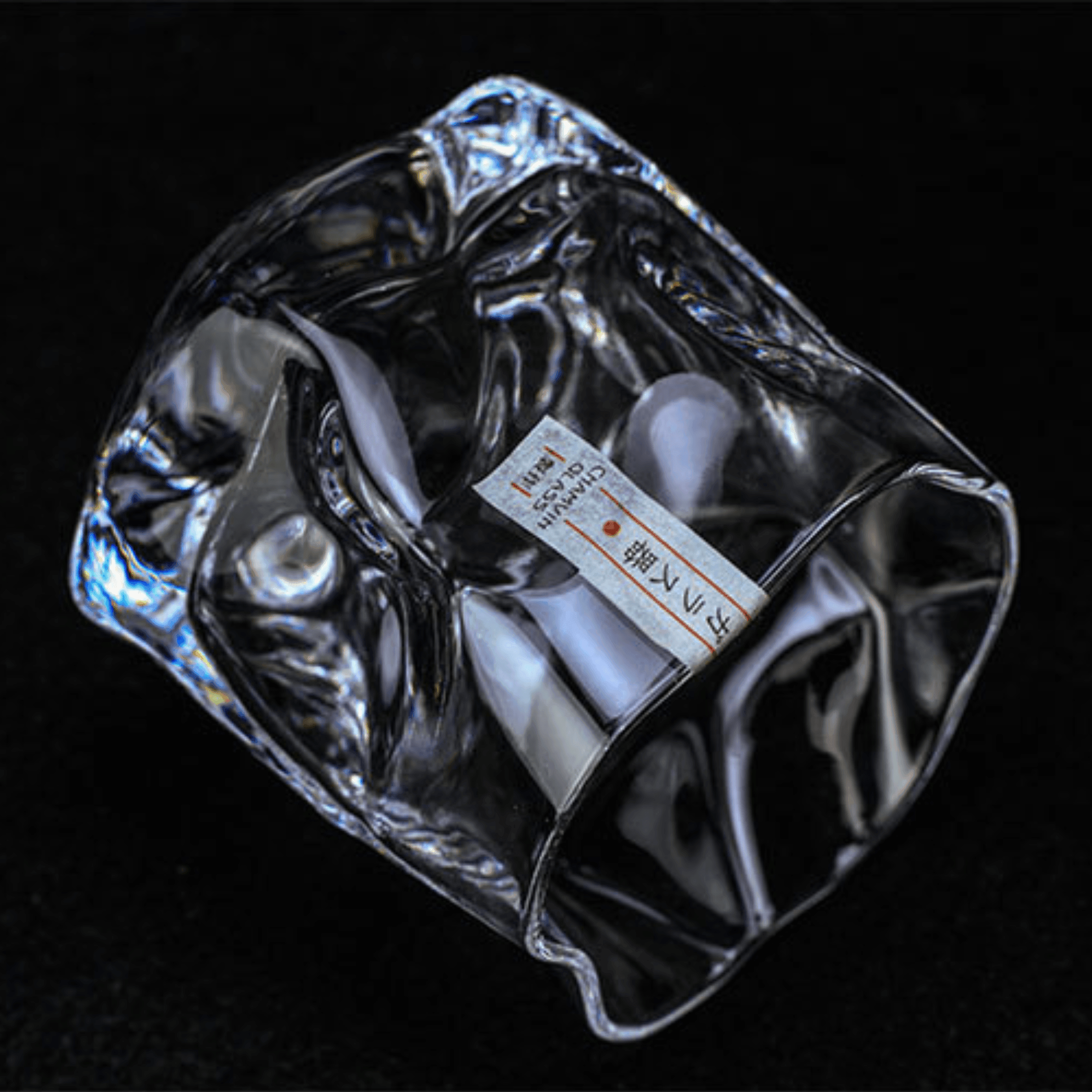 Handcrafted Edo Kiriko "Crumple Body" Whisky Glass - Authentic Japanese Artistry