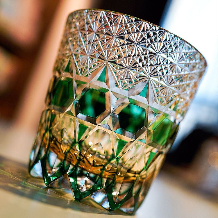 Edo Kiriko Handcrafted Emerald Fluorite Whisky Glass – A Verdant Glimmer of Radiance