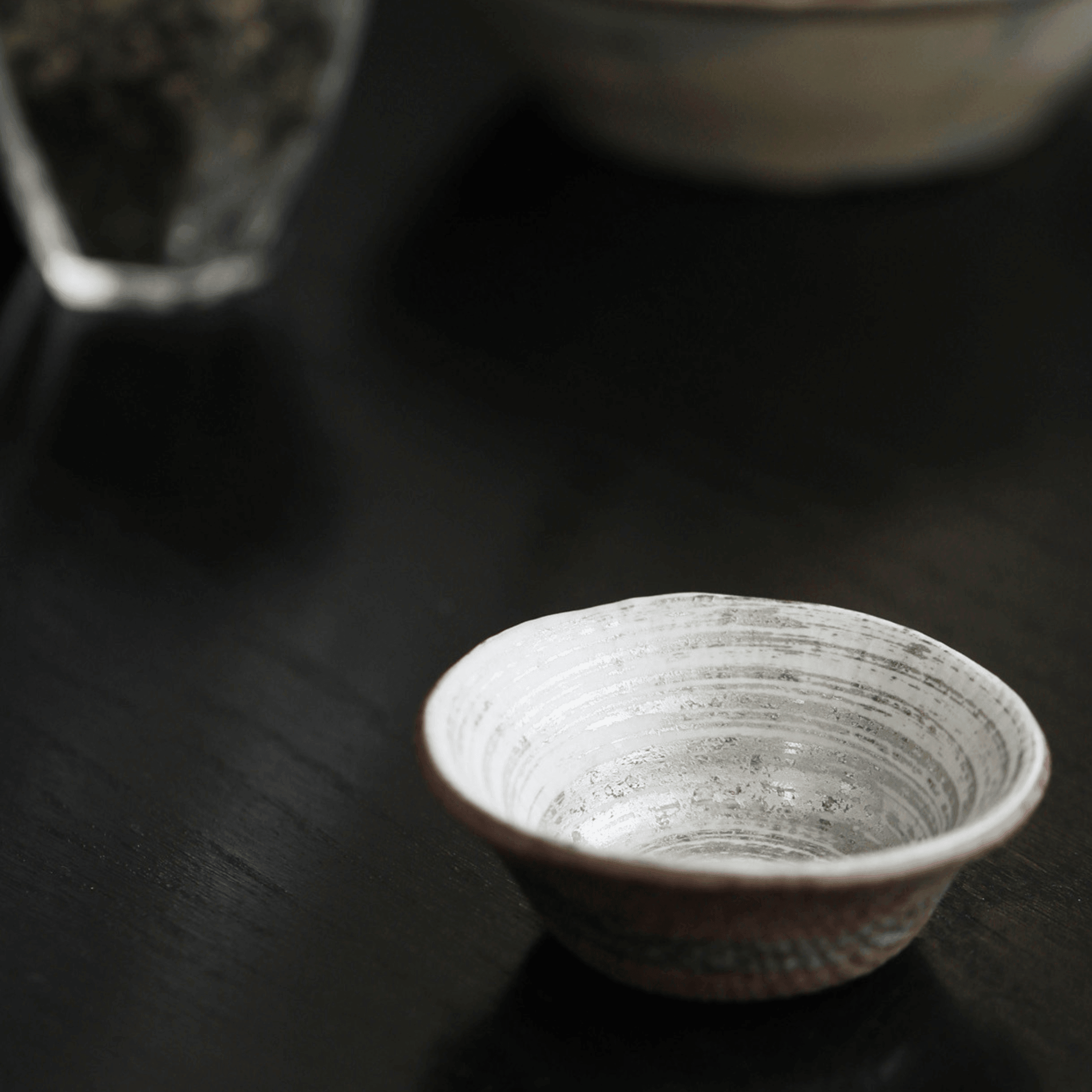 Touetsugama Japanese Golden Glazed Tea Set – A Luminous Journey Through Tradition