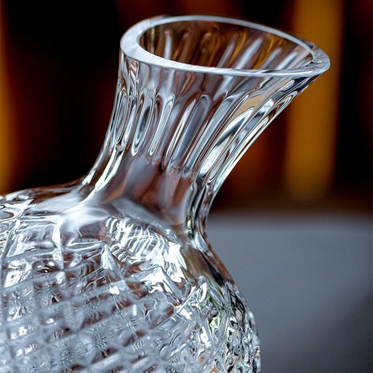 Luxury 360° Rotating Crystal Hand-Blown Wine Decanter – Elevate Every Pour