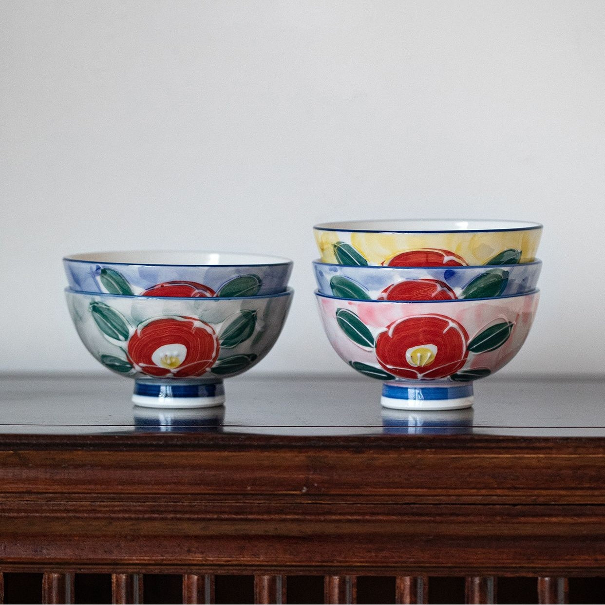 Japanese Mino-yaki Hand-Painted Floral Bowl Set - Thumbnail 2