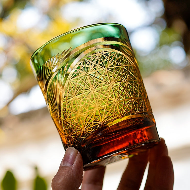 Edo Kiriko Handcrafted Crane Feather Whisky Glass – A Masterpiece of Japanese Artistry