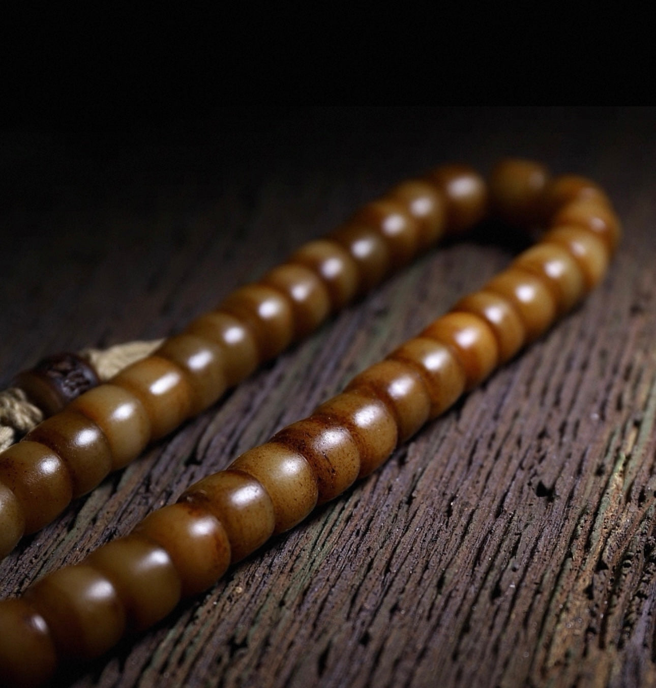 Tibetan Natural Yak Bone Prayer Beads - A Legacy of Mindfulness