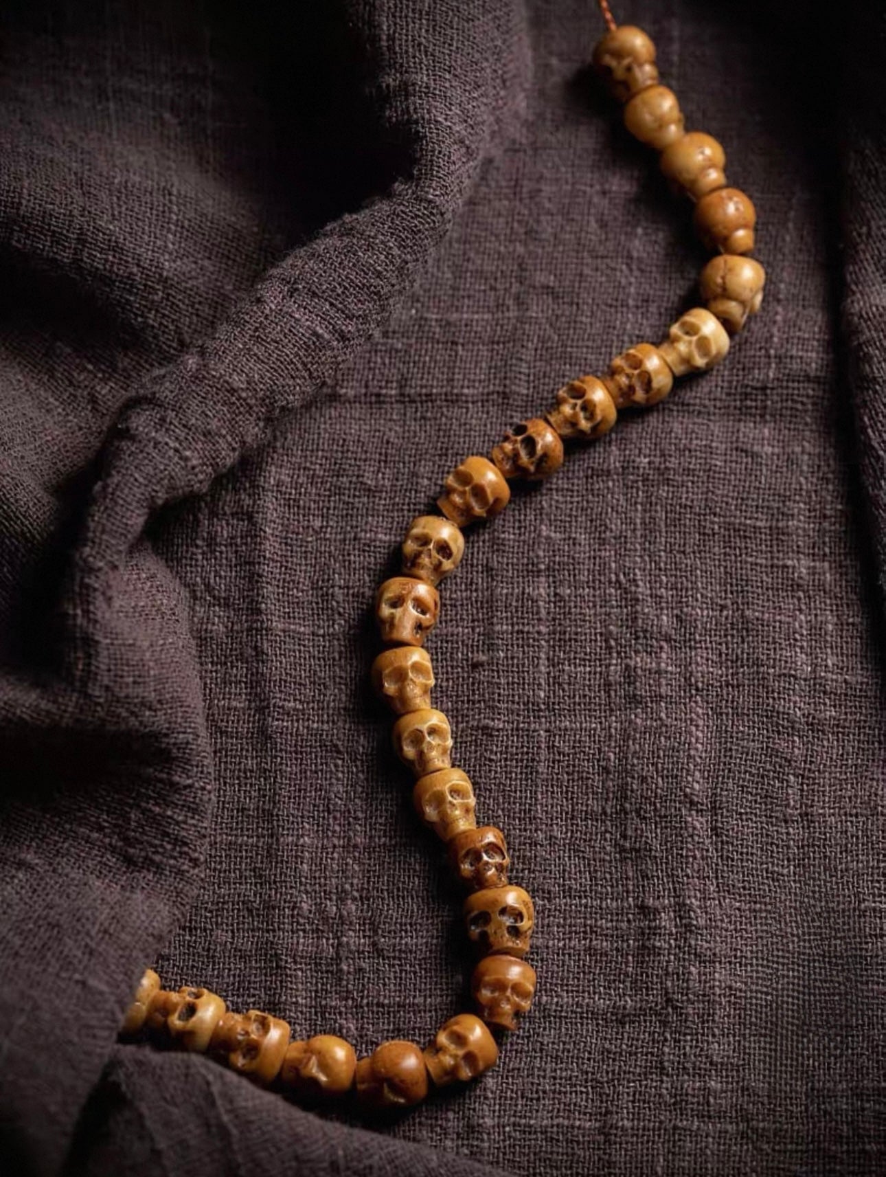 Tibetan Yak Bone Skull Mala Bracelet – Embrace the Impermanence