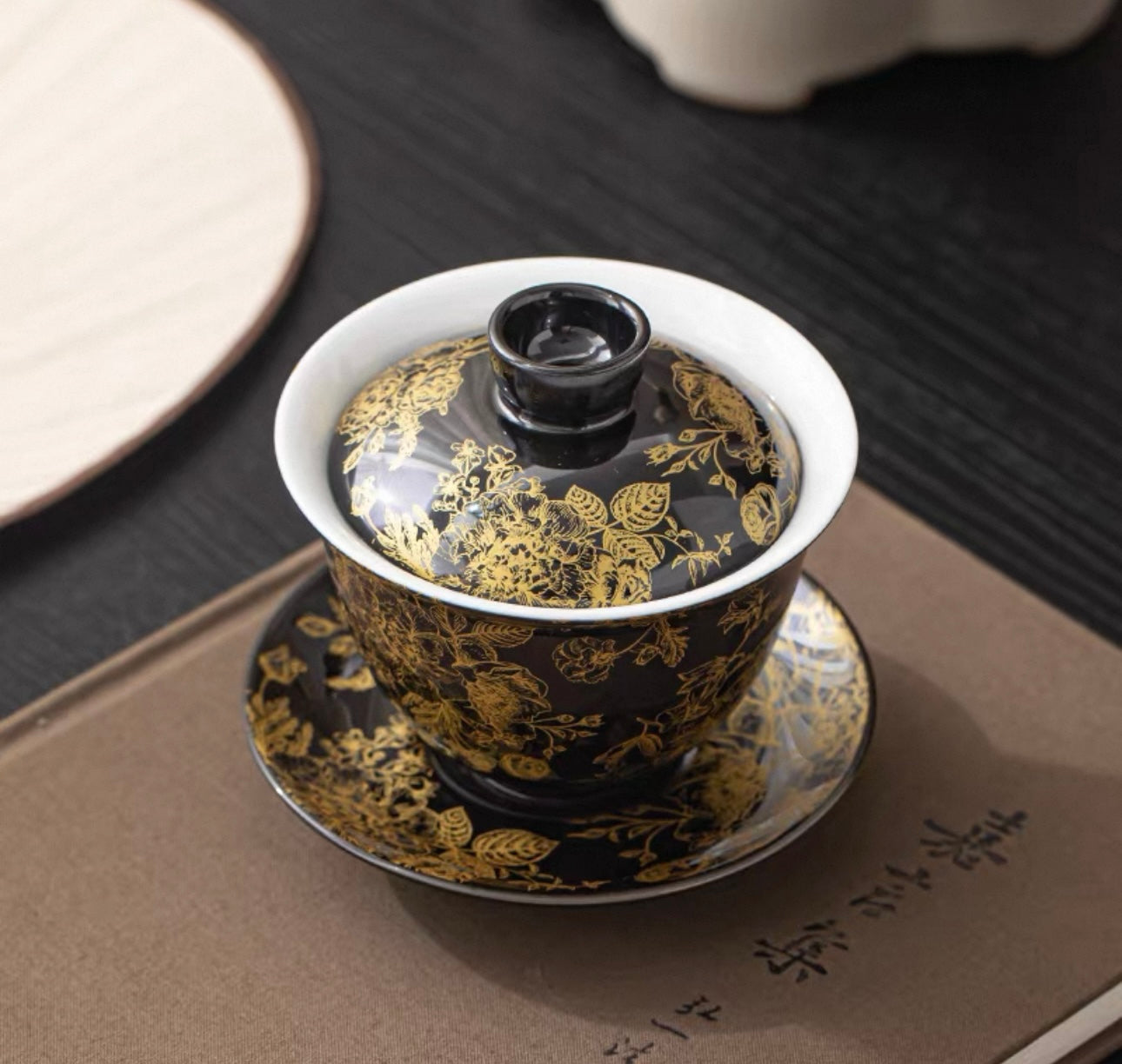 Gold-Lined Peony Ceramic Gaiwan - High-End Anti-Scald Teaware