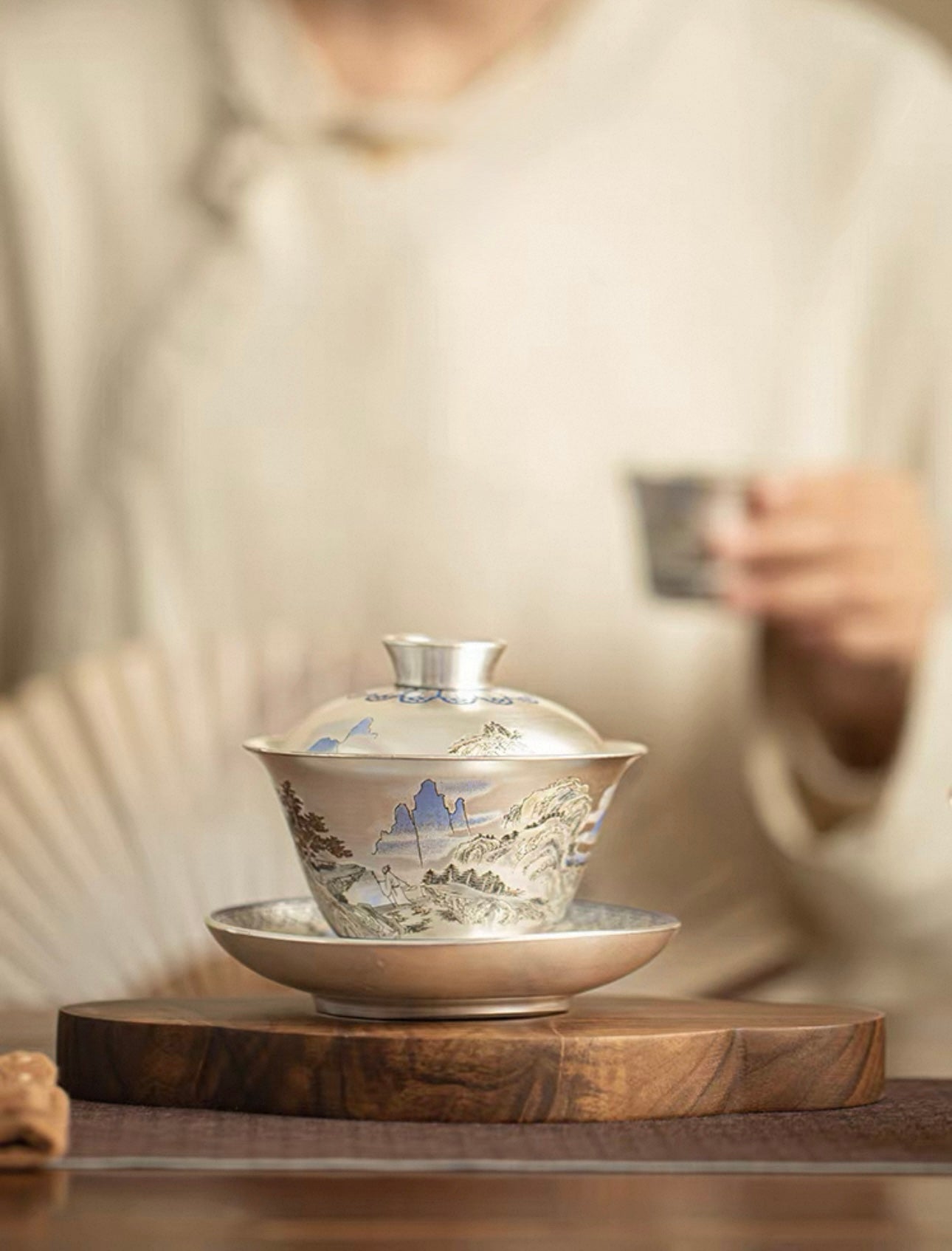 Silvery Mountainscape Gaiwan - A High-End Tea Masterpiece