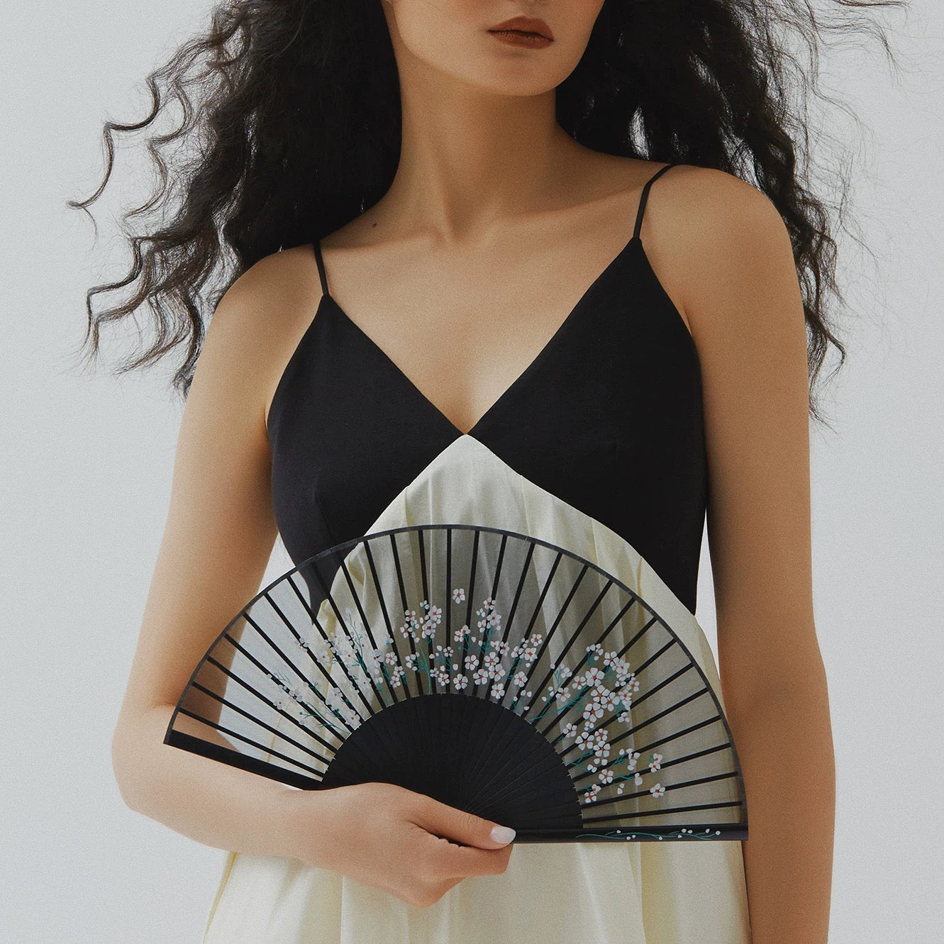 All-Bamboo Rib Silk Folding Fan | Daisy, Lily & Hibiscus Collection