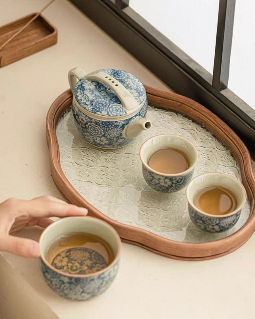 Oriental Artisan Ten Thousand Flowers Han-Wa Tea Set - Thumbnail 5